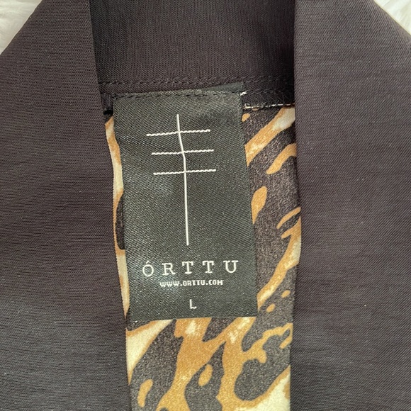 Orttu Leopard Shirt for Men. Size L Daringly Sexy - Picture 11 of 15